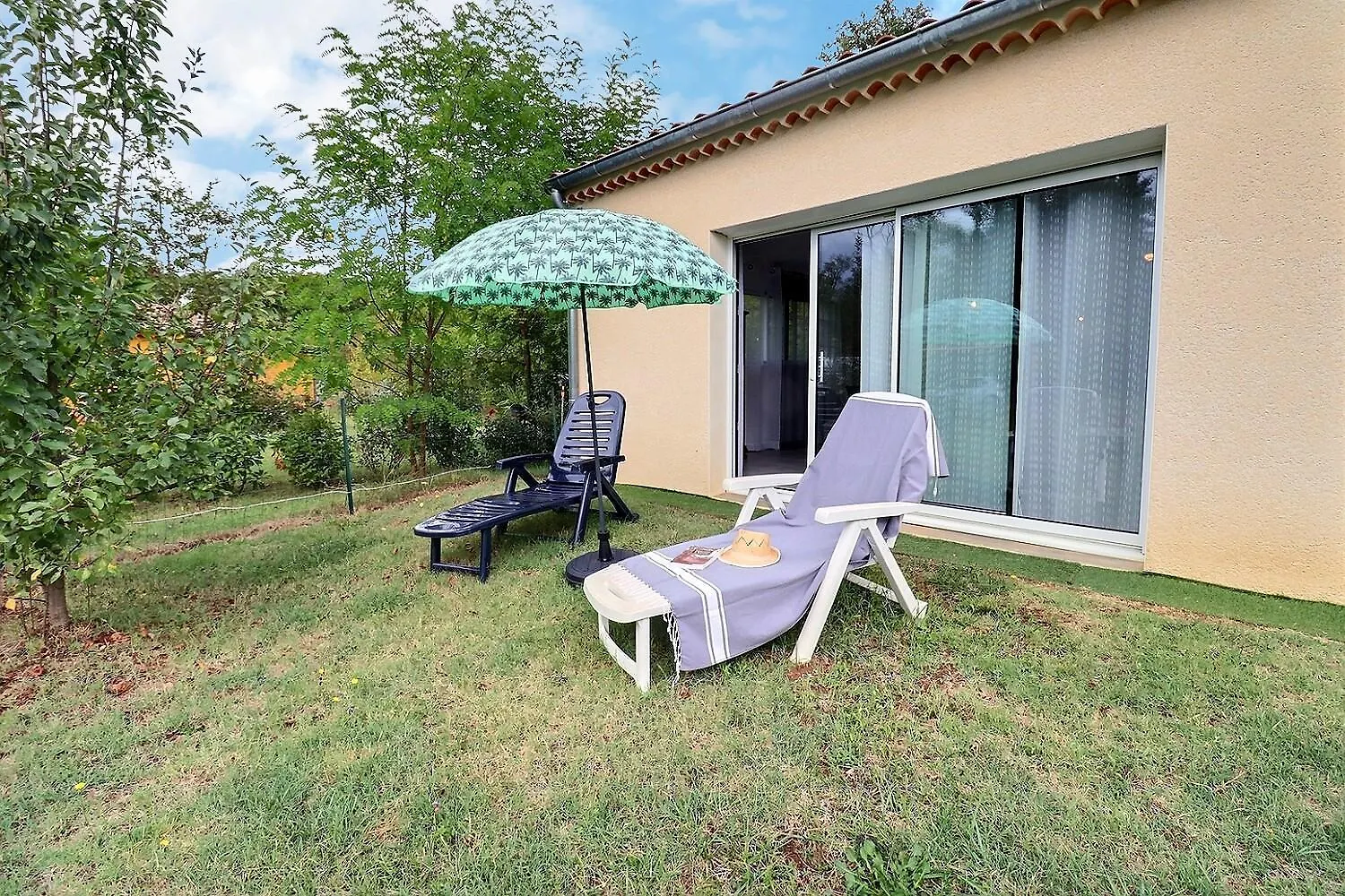 Maison Chaleureuse Sud Ardeche Pradons 0*,  France